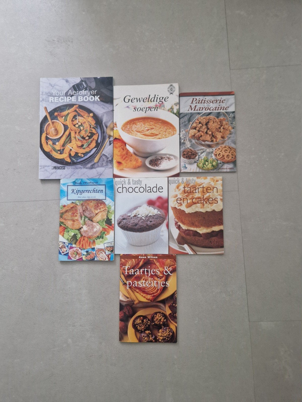 Diverse kookboeken: van Marokkaans tot taarten en cakes, Ophalen of Verzenden, Gelezen, Midden-Oosten en Marokko, Voorgerechten en Soepen