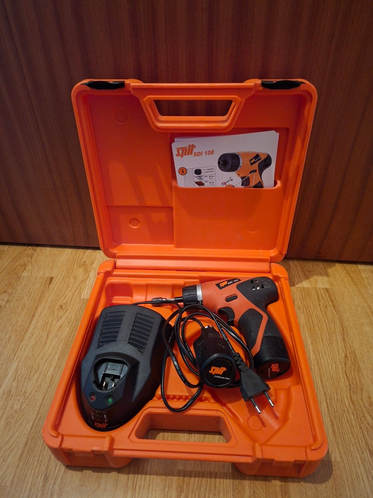 Spit SDI 108 Boor- en Schroefmachine met Oplader, Ophalen of Verzenden