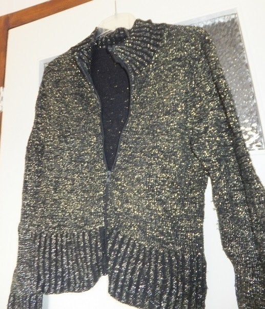 Mooi zwart vest met gouden glitters 36 38, feestelijk!, Verzenden, Gedragen, Maat 36 (S), Zwart