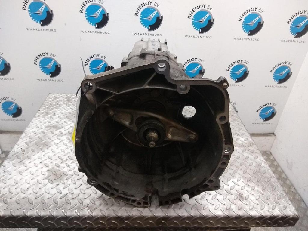 BMW 1 SERIES TRANSMISSIE / VERSNELLINGSBAK 2004, Auto-onderdelen, Ophalen of Verzenden, Gebruikt, Stiba lid