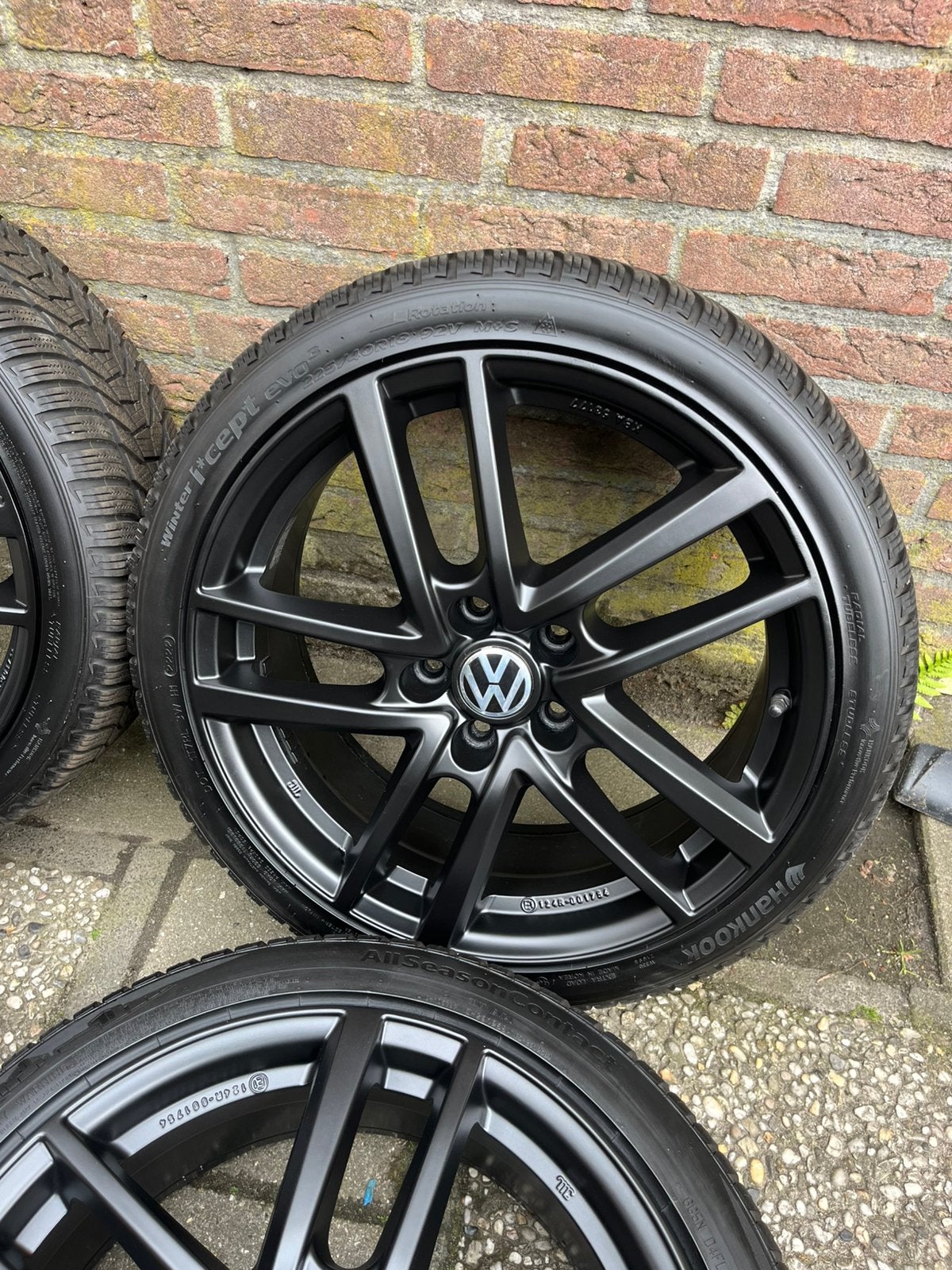 18 inch Vw/Audi velgen met banden 225/40/18 inch 5x112, 18 inch, Band(en), 225 mm, Winterbanden