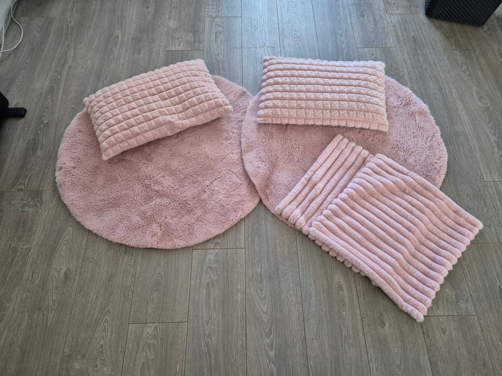 roze set kleed/kussentjes, Ophalen, Zo goed als nieuw, Roze, Vierkant