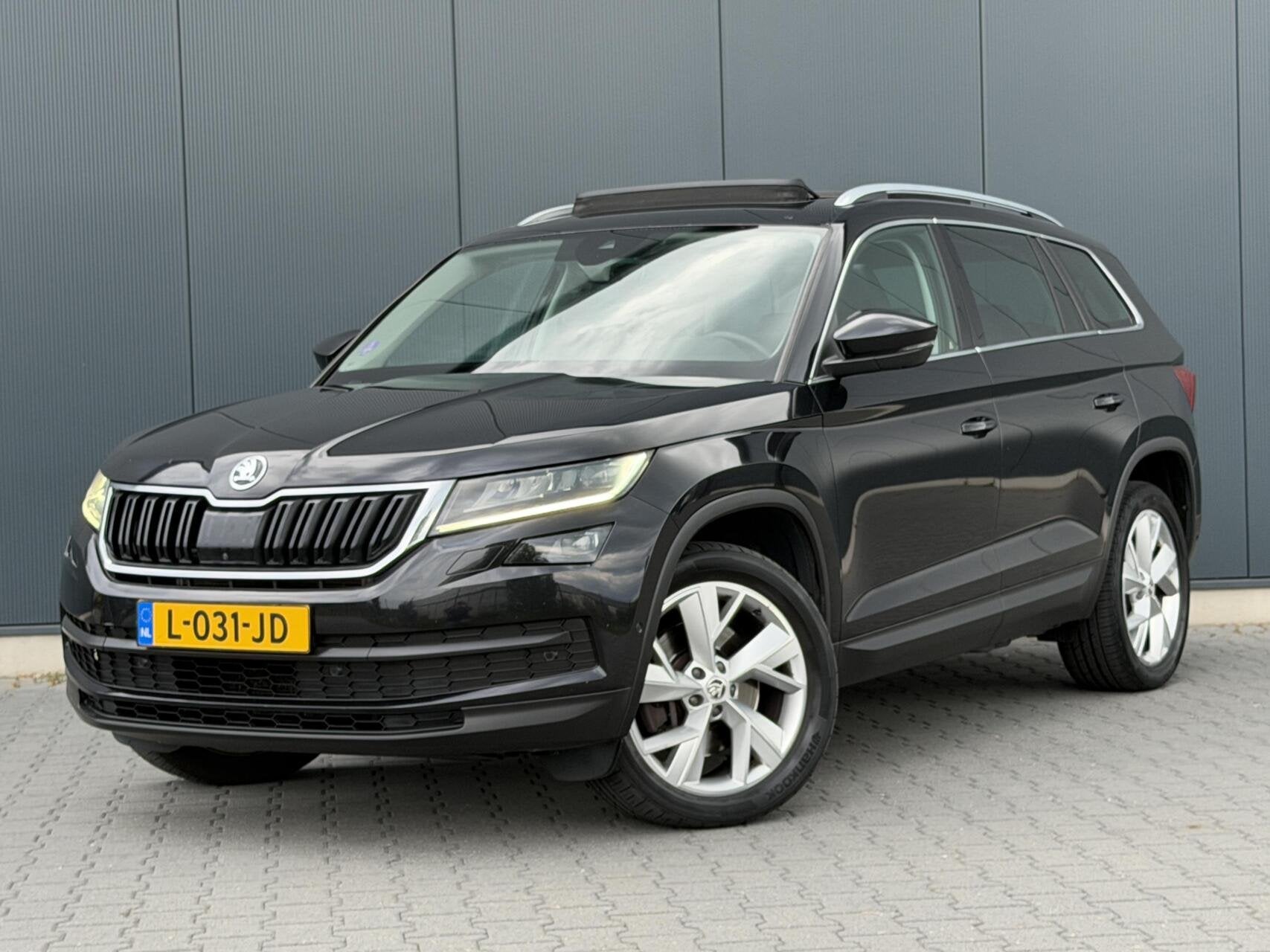 Skoda Kodiaq 2.0 TSI 4x4 7-Persoons - Leder - Pano - Led - U, Automaat, Gebruikt, 4 cilinders, 179 pk