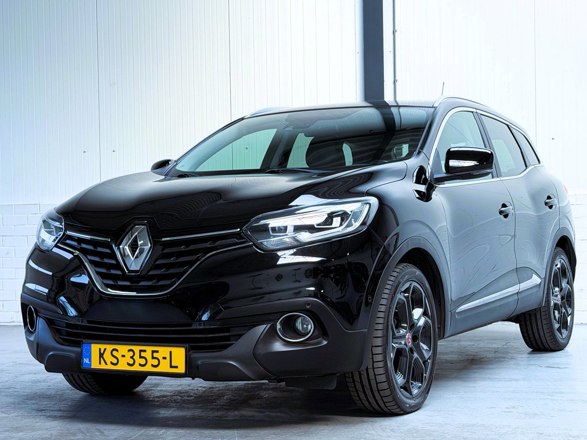 Renault Kadjar 1.2 TCe Extase|Leder|LED|Ketting V.V.|Trekhaa, Auto's, Voorwielaandrijving, Gebruikt, 4 cilinders, Zwart