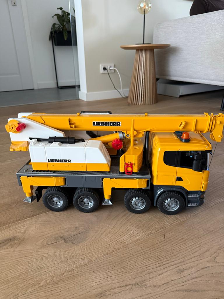 Bruder Liebherr Hijskraan - Scania Vrachtwagen, Ophalen of Verzenden, Gebruikt