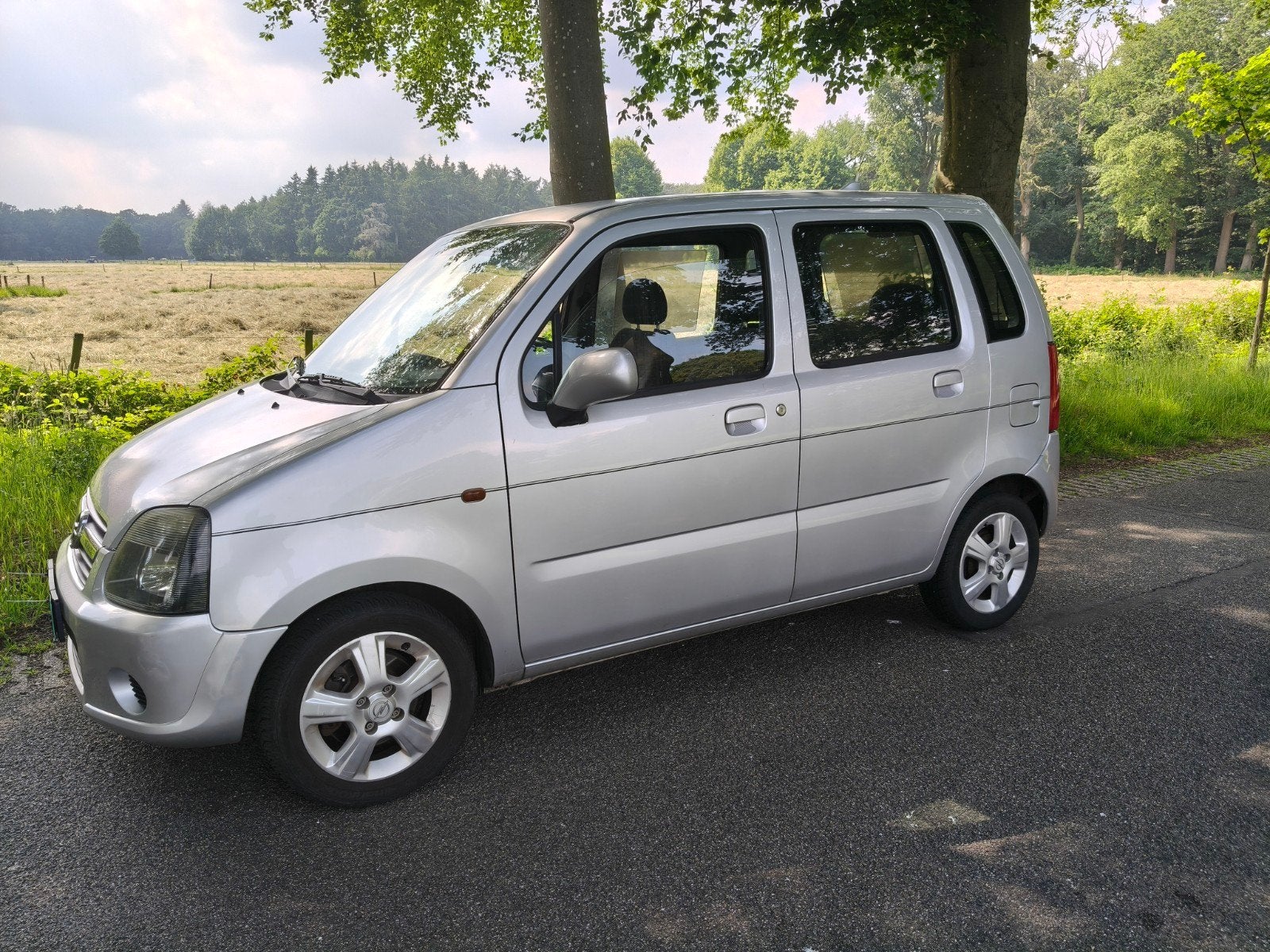 Opel Agila 1.2 I 16V Comfort 2004 Grijs Airco, Auto's, Voorwielaandrijving, Stof, Zwart, Handgeschakeld