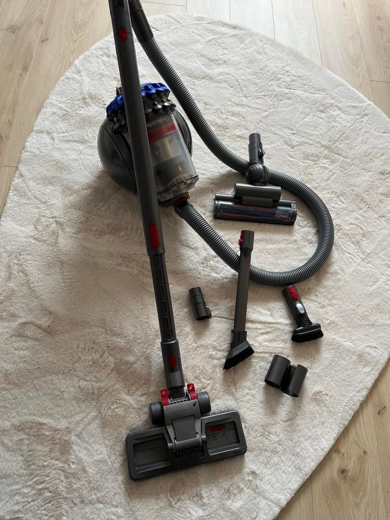 Dyson Big Ball stofzuiger met accessoires, Stofzuiger, Ophalen of Verzenden, Reservoir, 1600 tot 2000 watt
