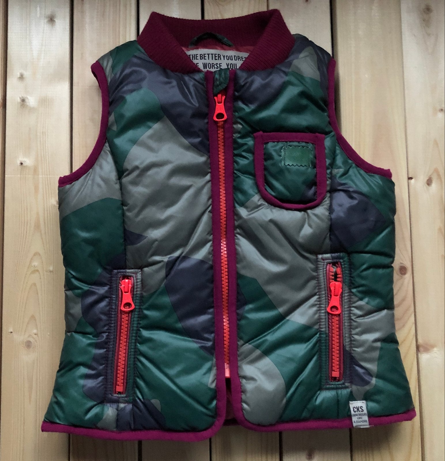 Nieuwe CKS bodywarmer - Maat 104, Kinderen en Baby's, Ophalen of Verzenden, Nieuw, Jongen of Meisje, Jas