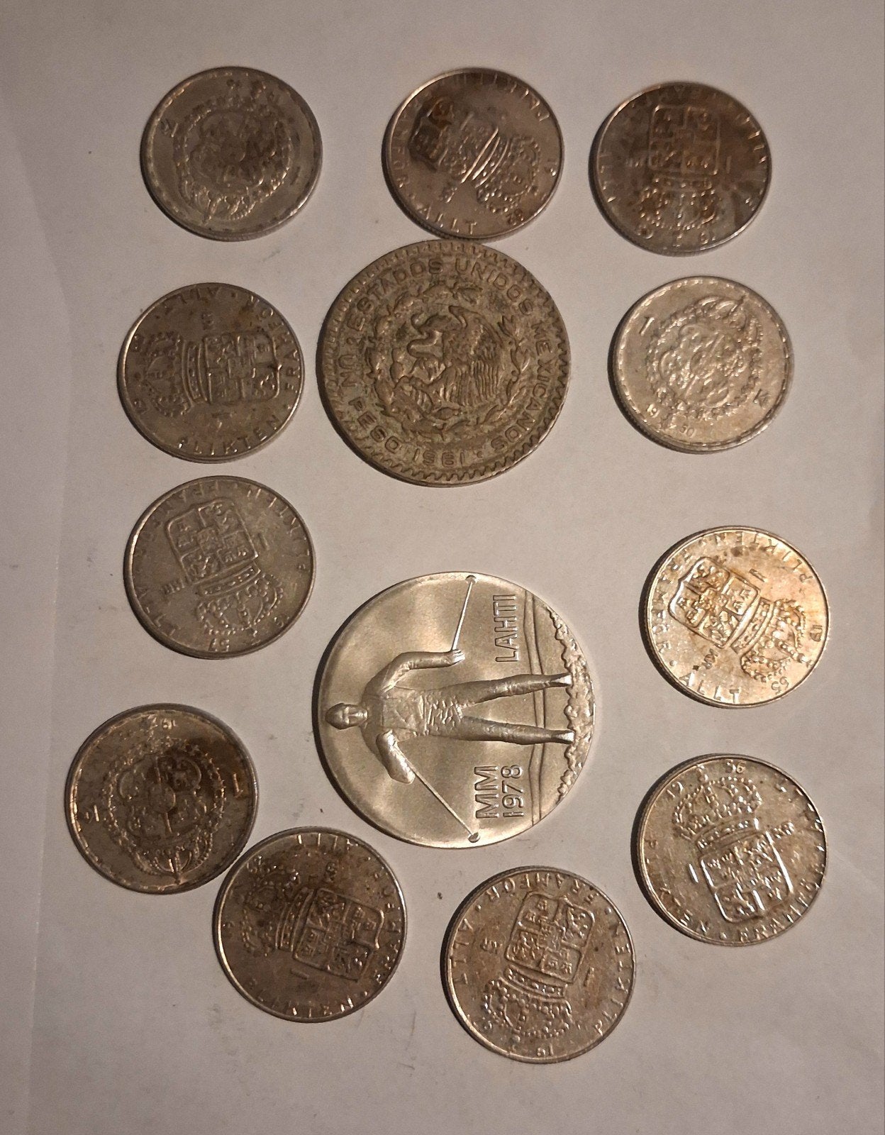 Diverse munten: Zweedse kroon, Finse markka, Mexicaanse peso, Ophalen of Verzenden, Zuidoost-Azië, Setje