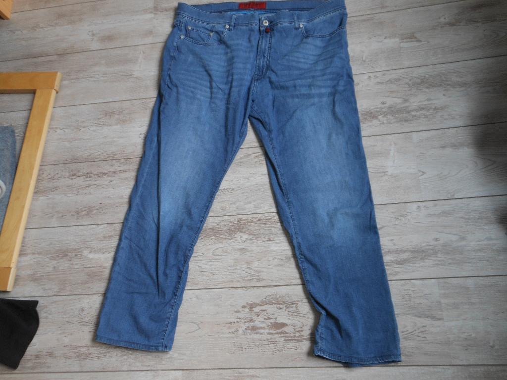 Mooie spijkerbroek van PIERRE CARDIN, Kleding | Heren, Broeken en Pantalons, Ophalen of Verzenden, Zo goed als nieuw, Blauw