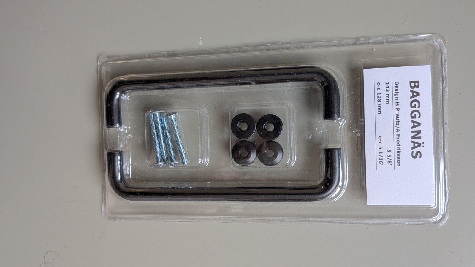 IKEA BAGGANÄS Handgrepen, zwart, 128 mm, 2 stuks, Huis en Inrichting, Ophalen, Nieuw