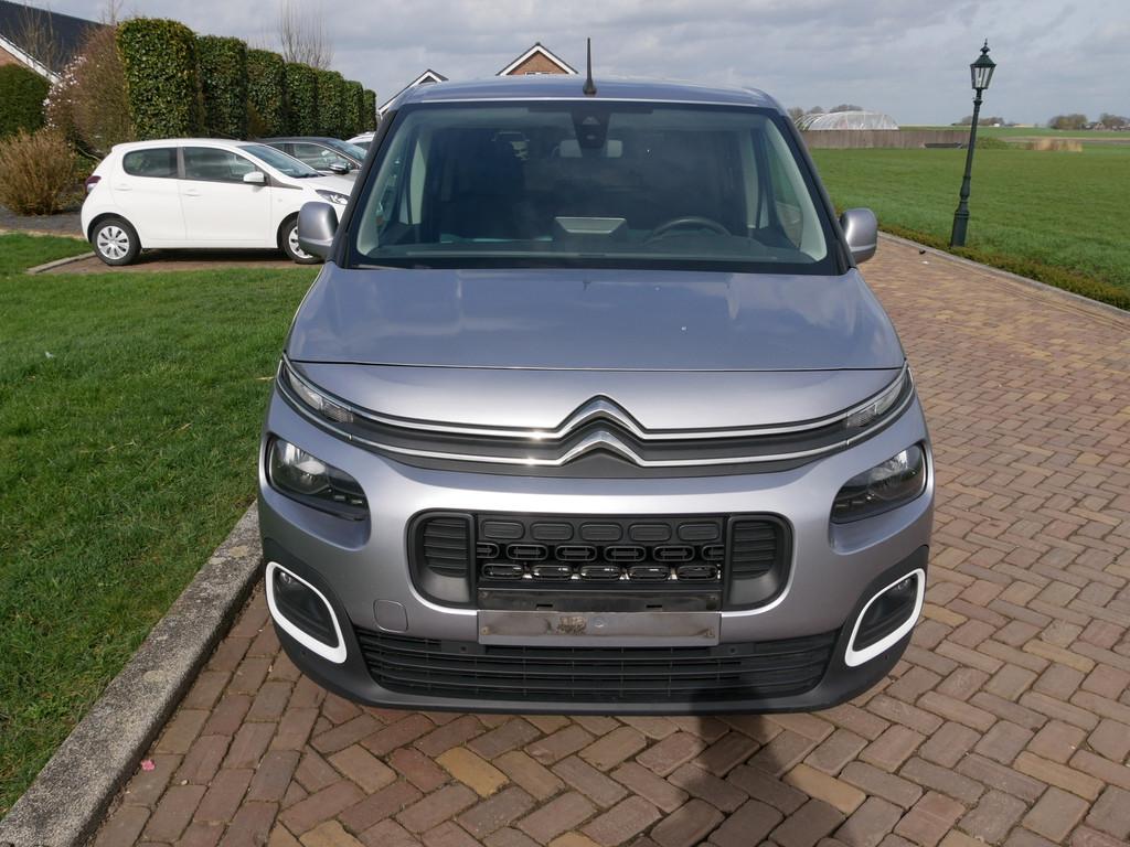 Citroen Berlingo 1.5 BlueHDI 55kW 5-PERS AC NAVI * 6999 NETT, Voorwielaandrijving, Stof, Zwart, 4 cilinders
