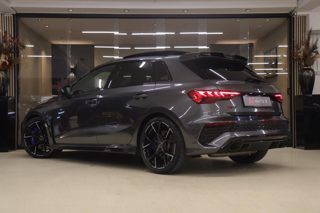Audi A3 Sportback 2.5 TFSI RS 3 quattro HULK PANO/KERAMISCH/, Automaat, Gebruikt, Euro 6, RS3