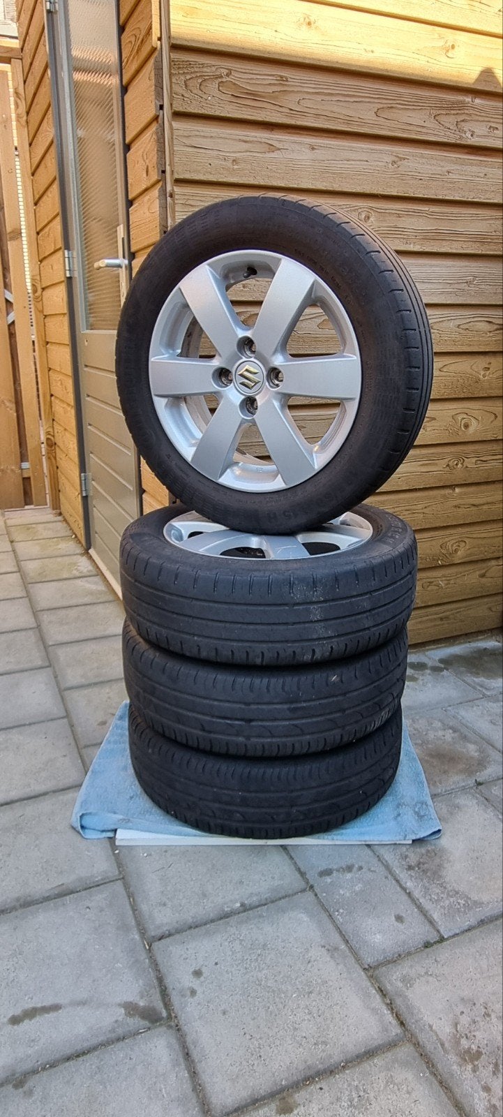 Suzuki Swift Velgen, Ophalen, Gebruikt, 15 inch, Banden en Velgen