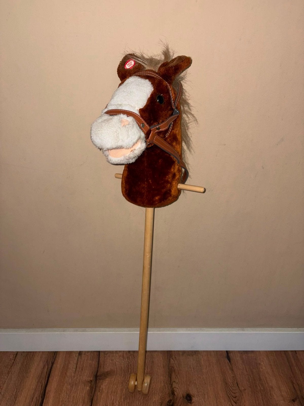 speelpaard, Ophalen