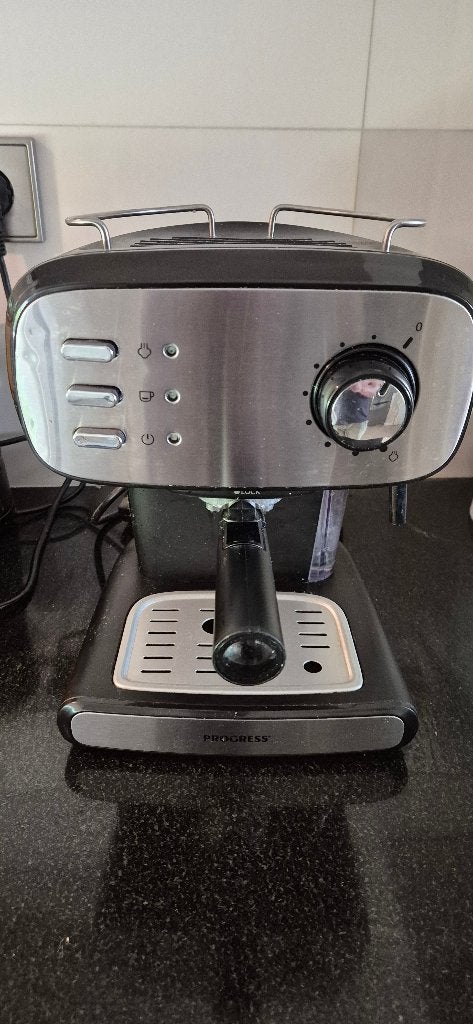 Piston Machine Progres, Gebruikt, Espresso apparaat, Gemalen koffie, Ophalen