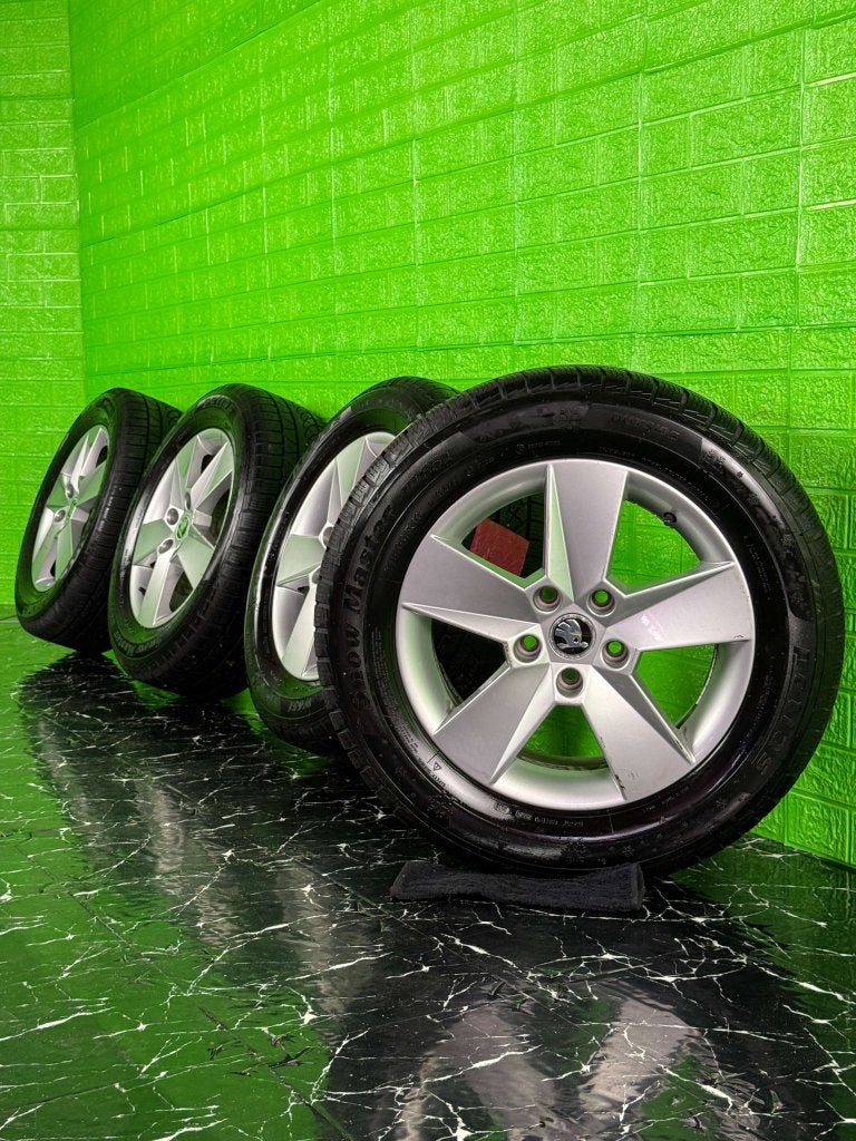 Originele Skoda Octavia Superb velgen 16" 5x112 winter 7mm, Niet ingevuld, 16 inch, Banden en Velgen, Niet ingevuld