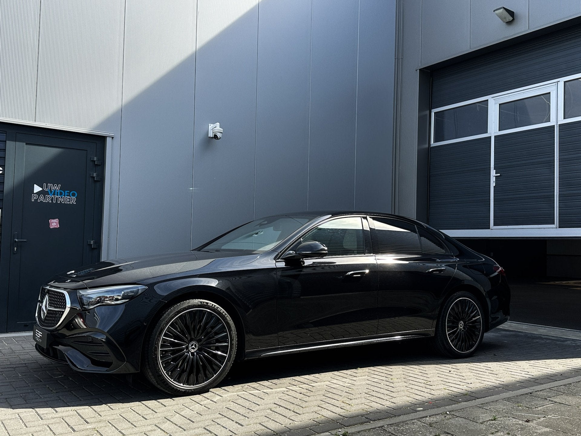 Mercedes-Benz E-Klasse 300 e AMG Line BTW | Widescreen | Led, Auto's, Automaat, Dealer onderhouden, Achterwielaandrijving, Gebruikt