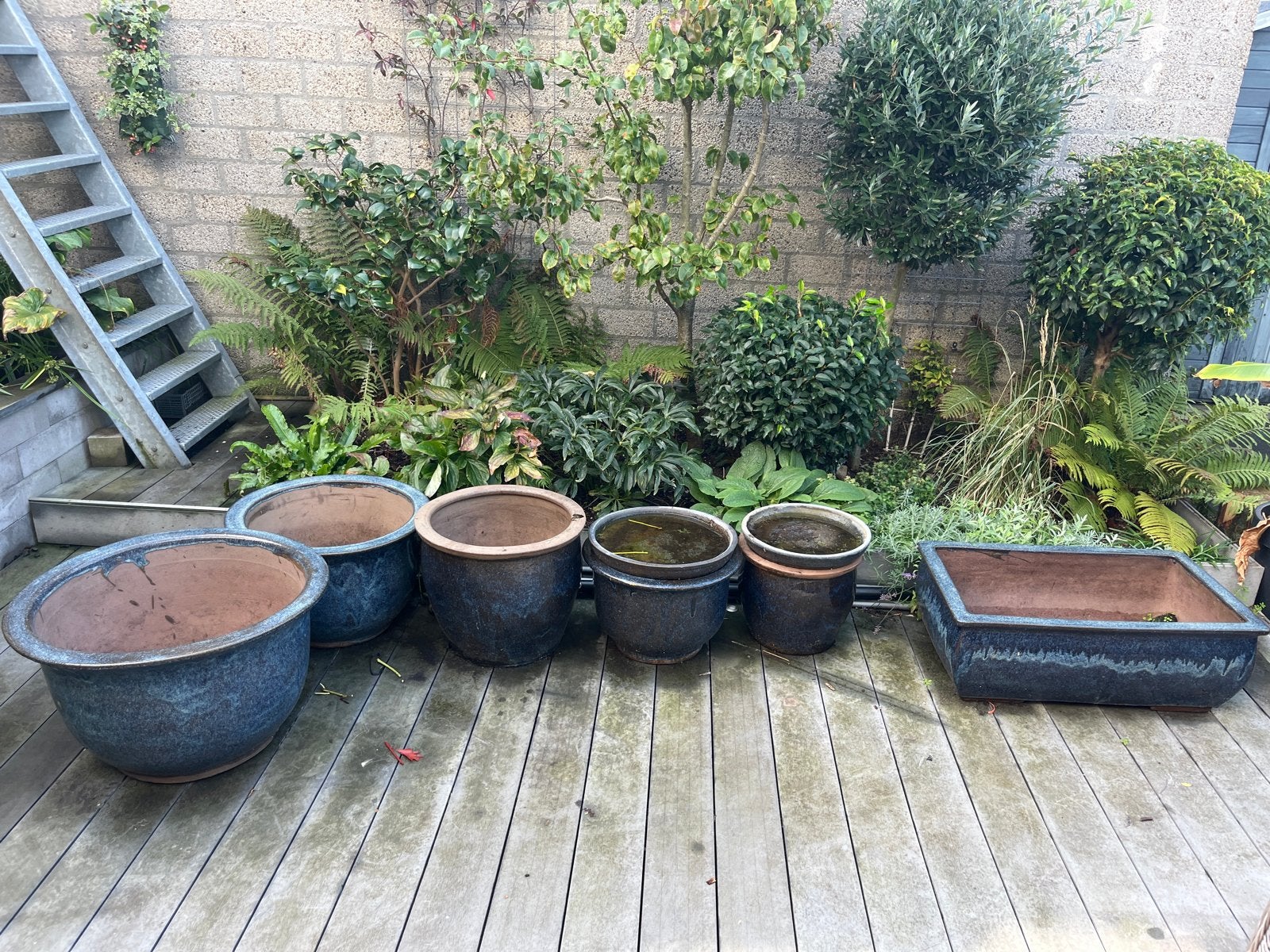 Set van 6 gebruikte blauwe bloempotten en plantenbak, Tuin en Terras, Ophalen, Gebruikt, 40 cm of meer, Rond