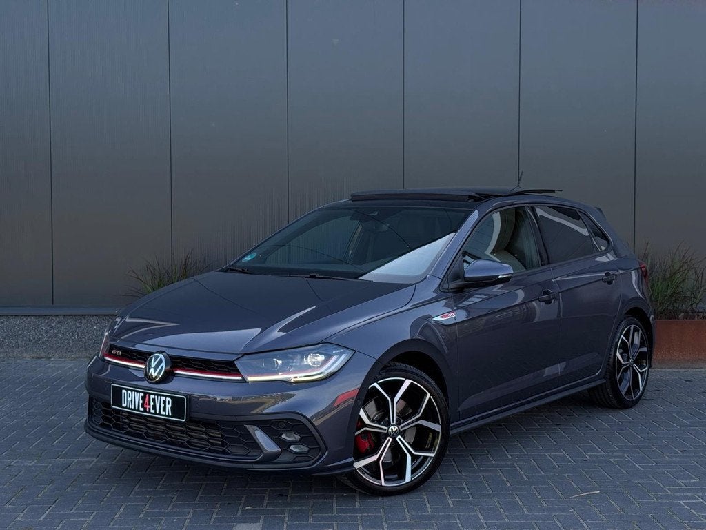 Volkswagen Polo 2.0 TSI GTI M2025 FULL PANO NAVI CAMERA LEDE, Auto's, Volkswagen, 15 km/l, Gebruikt, Zwart, 4 cilinders