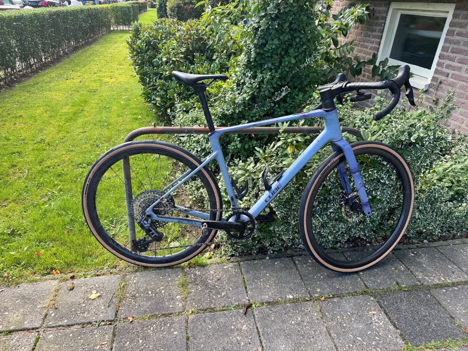 Cube Nuroad C:62 Race Gravelbike 2025 - Heeft lakschade, Fietsen en Brommers, 28 inch, Gebruikt, Carbon, 10 tot 15 versnellingen