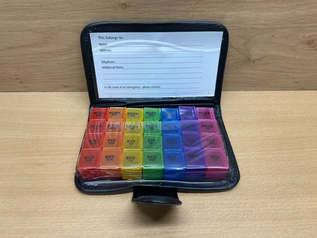 Pillendoos in etui., Eddiys, Espel, Nieuw, Info@eddiys.eu