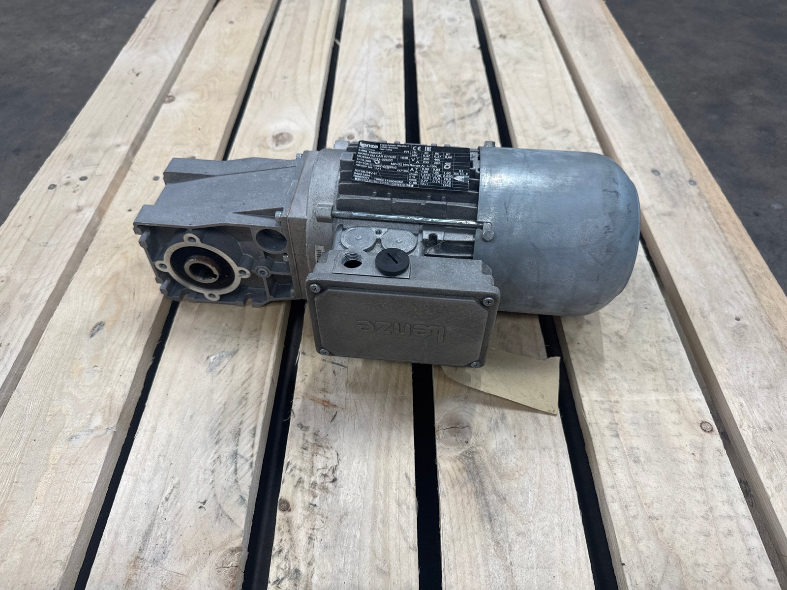 Lenze GKR03-2M HAR 071C32 Reductiemotor 0.37kW, Ophalen, Nieuw, Elektromotor