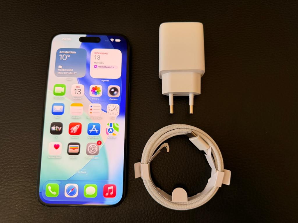 Nette iPhone 15 Pro Max 256gb Blue Titanium + Oplader, Blauw, IPhone 15 Pro Max, Zo goed als nieuw, Zonder simlock