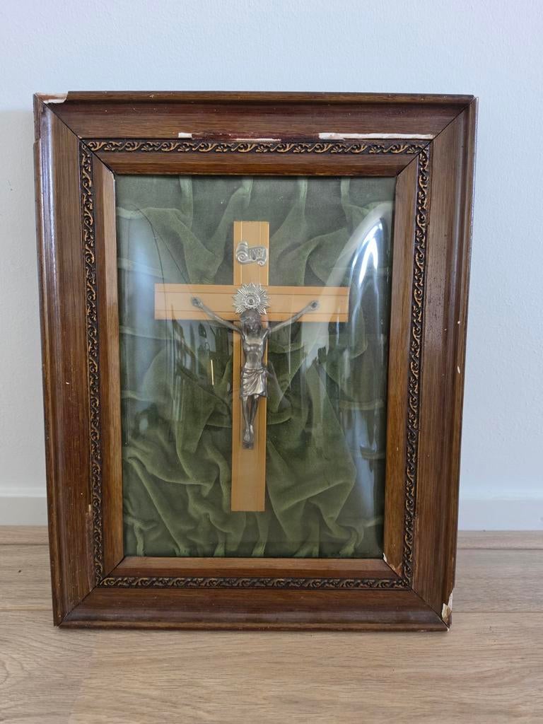 Diorama van Jezus Christus achter bolglas antiek, Ophalen of Verzenden