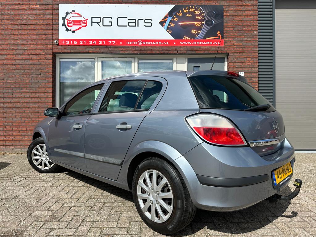 Opel Astra 1.4 Essentia / Airco / Cruise / NAP, Voorwielaandrijving, Stof, Gebruikt, 4 cilinders