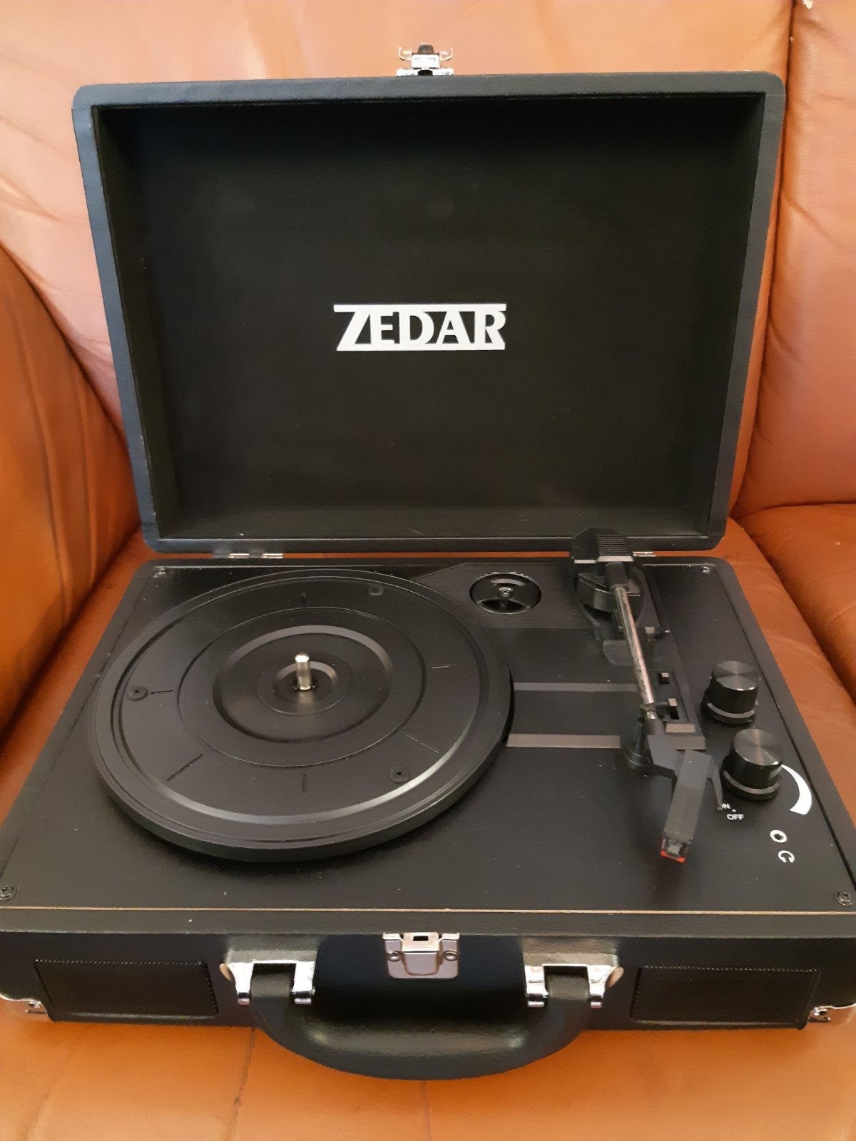 ZEDAR Platenspeler - Draagbaar en Stijlvol, Ophalen, Gebruikt, Platenspeler, Overige merken