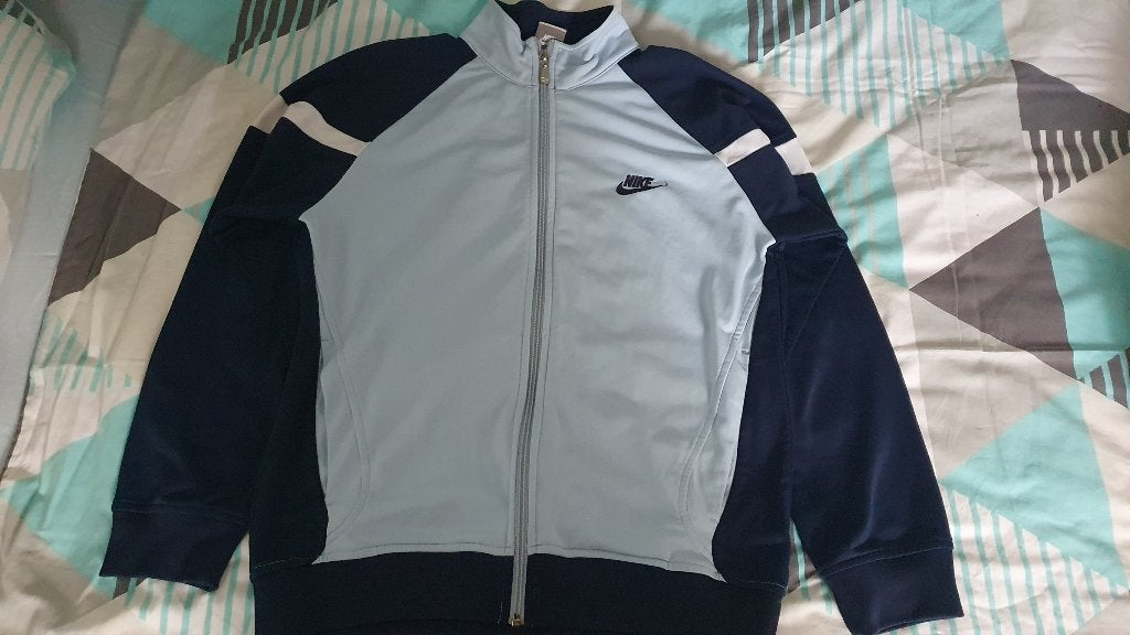 vest van Nike, Kinderen en Baby's, Kinderkleding | Maat 152, Ophalen, Trui of Vest, Zo goed als nieuw, Nike