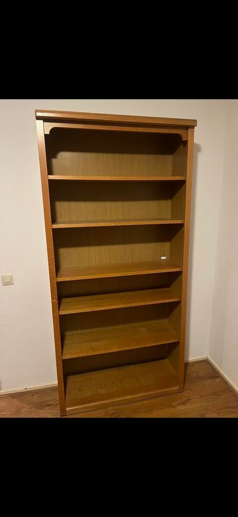 Blank eiken boekenkast, Ophalen of Verzenden, Zo goed als nieuw, 25 tot 50 cm, 200 cm of meer
