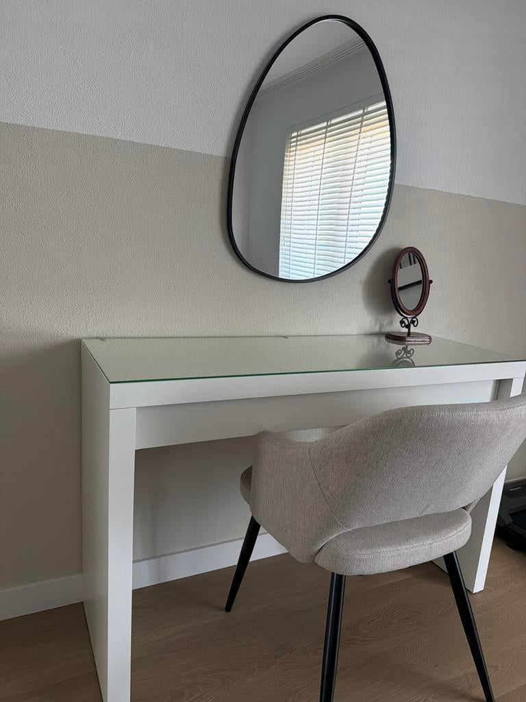 Witte make-up tafel met stoel en spiegel €150, Zo goed als nieuw, Minder dan 100 cm, Hout, 50 tot 100 cm