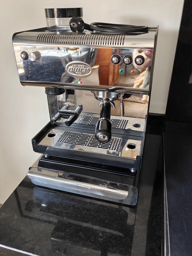 Quickmill 2835 Espressomachine met geintegreerde bonenmaler., Witgoed en Apparatuur, Koffiezetapparaten, Ophalen, Gebruikt, Espresso apparaat
