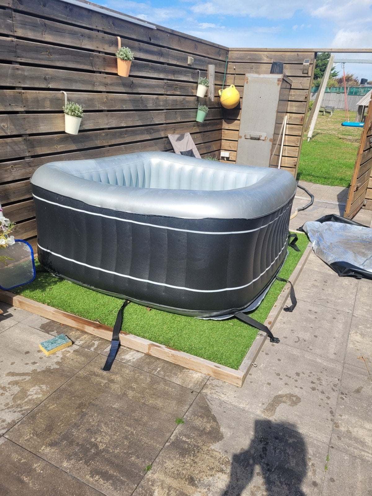 Opblaasbare Netspa jacuzzi met pomp en filter, Tuin en Terras, Ophalen, Gebruikt, Filter, Opblaasbaar