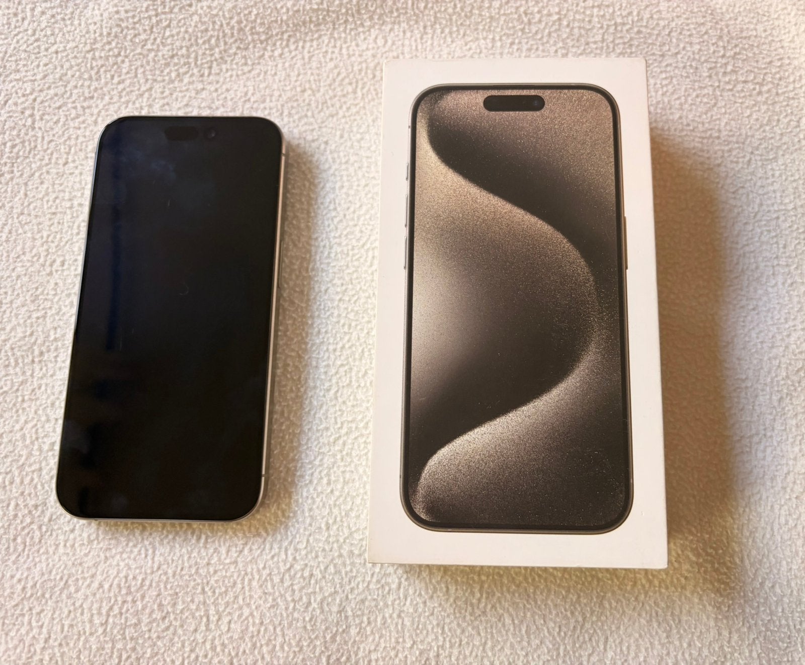 iPhone 15 Pro 128GB – schade – inclusief originele doos