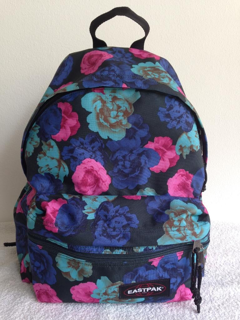 🌹EASTPAK Exclusief M Rugzak met flessenhouder en laptopvak., 25 tot 40 cm, Ophalen of Verzenden, Zo goed als nieuw, 30 tot 45 cm