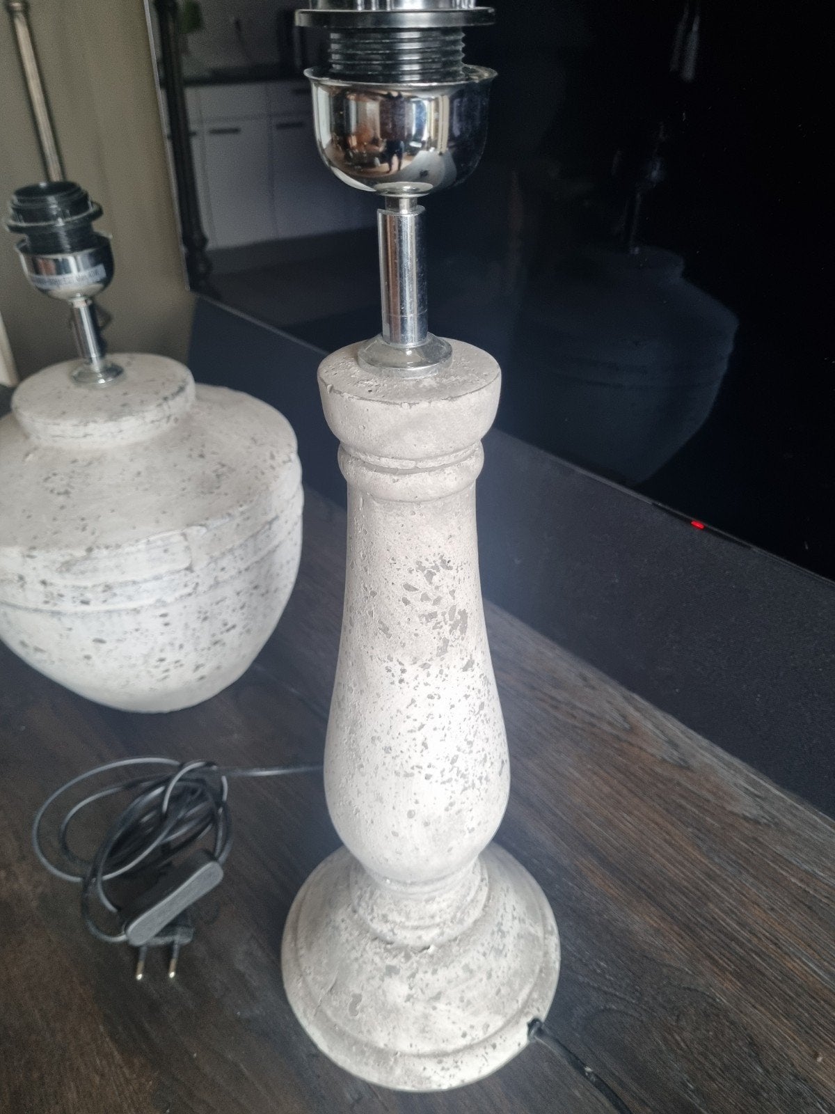 Set van 2 robuuste tafellampvoeten, betonlook, Ophalen, Gebruikt, Industrieel, Modern, Robuust