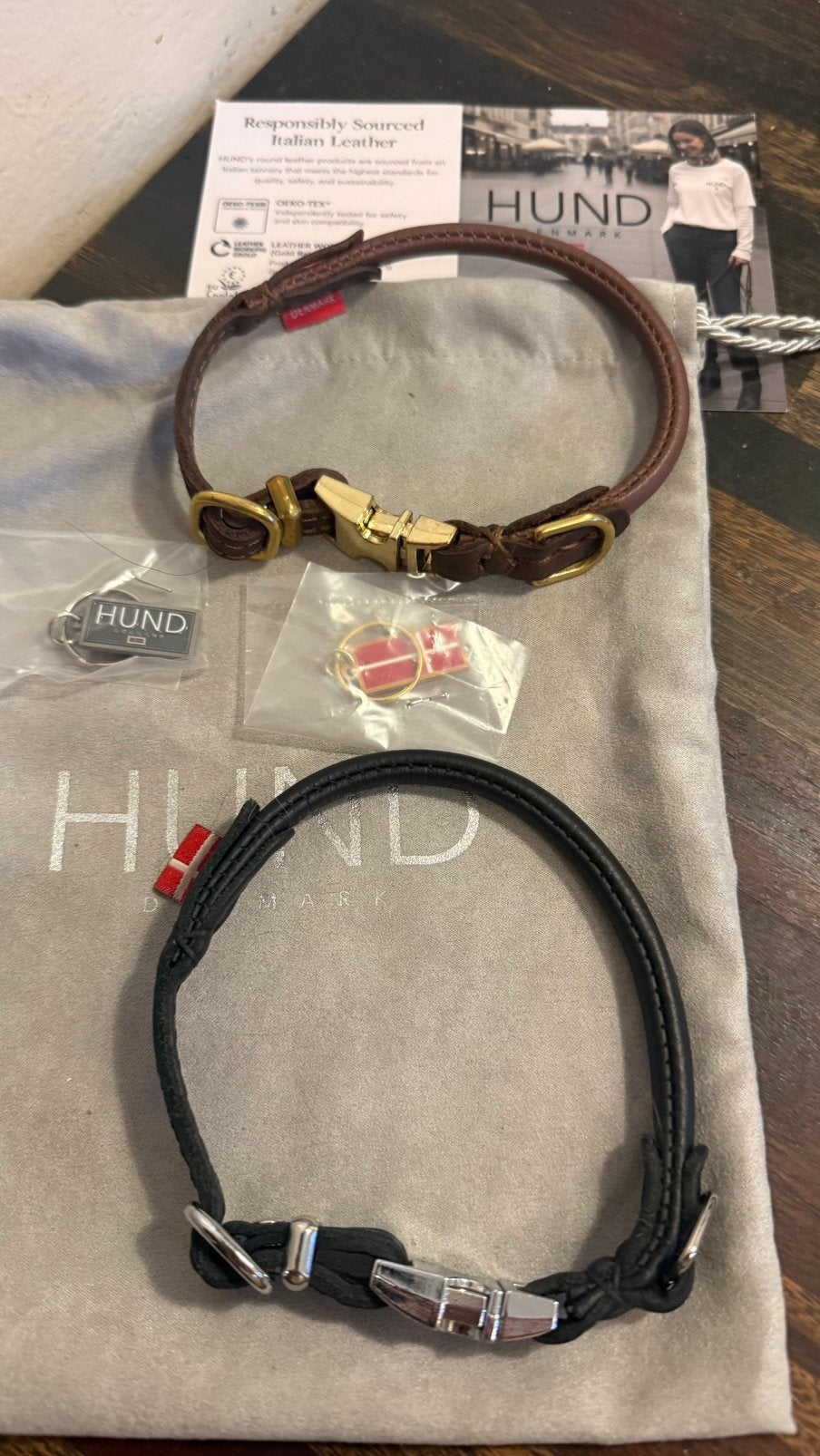 Hund Denmark, twee gerolde leren halsbandjes lengte 30 cm, Ophalen of Verzenden, Nieuw