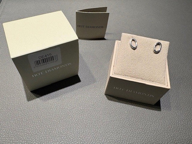 Hot Diamonds oorbellen zilver rond model met diamantjes, Nieuw, Ophalen of Verzenden, Met edelsteen, Knopjes of Stekers