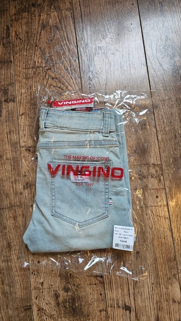 Vingino Jongens Jeans - Lichtblauw *Nieuw*, Broek, Nieuw, Ophalen of Verzenden, Vingino