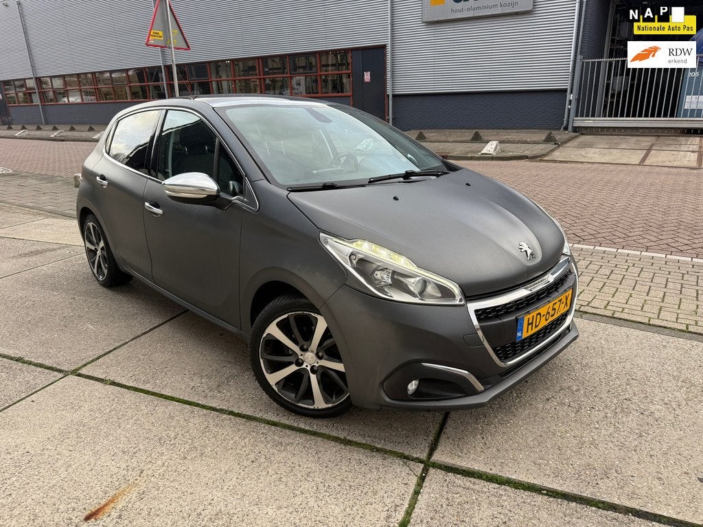 Peugeot 208 1.2 PureTech Première GLAS DAK CLIMA VOL Optie, Voorwielaandrijving, Parkeersensor, 40 €/maand, Euro 6