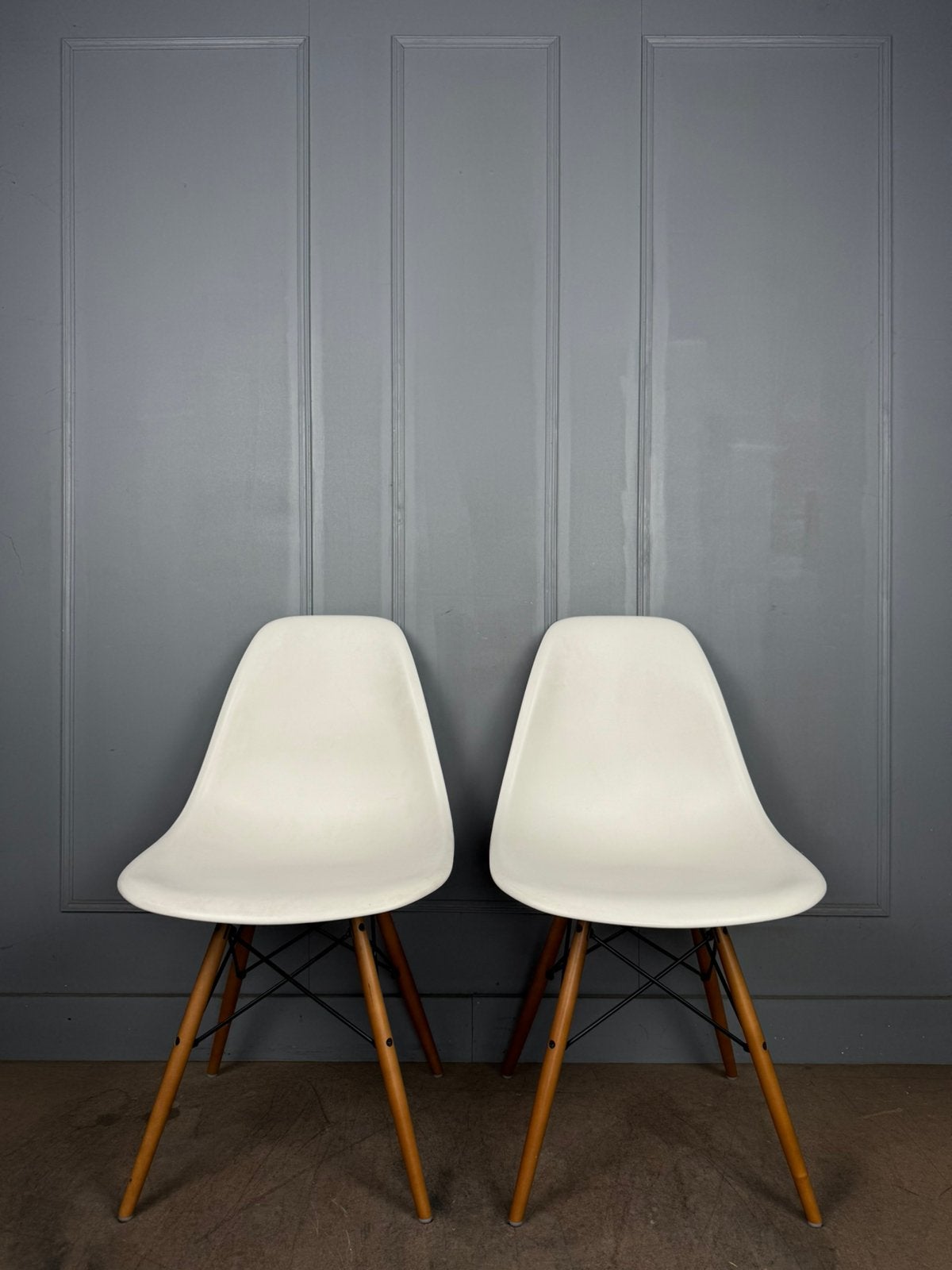 12 originele Vitra Eames DSW design stoelen, Wit, Ophalen of Verzenden, Zo goed als nieuw, Vijf, Zes of meer stoelen