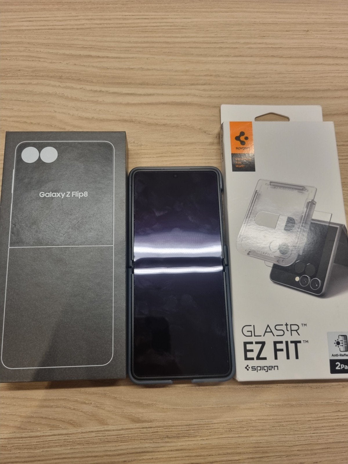 Foto 6 van Samsung Galaxy Z Flip 8 256 GB Graphite