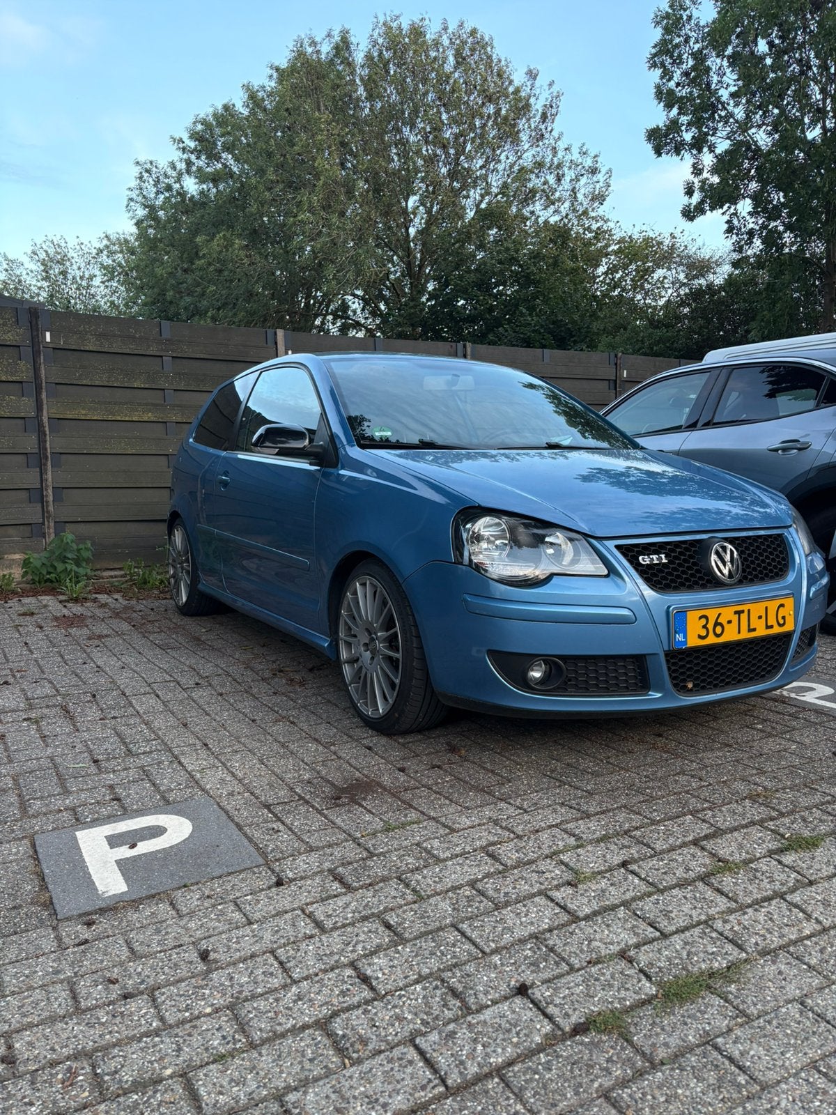 Volkswagen Polo 1.8t 20v 2006, Auto's, Volkswagen, Voorwielaandrijving, 4 cilinders, 150 pk, Blauw