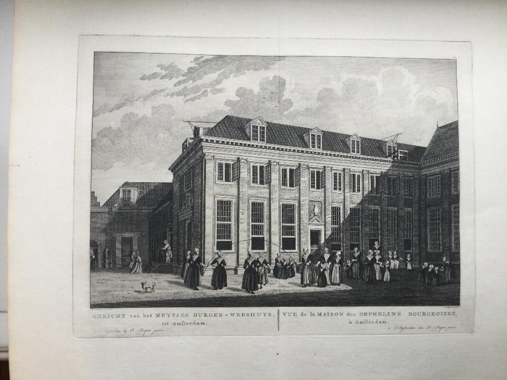 Amsterdam Burgerweeshuis meisjes. P Fouquet - 1783, Antiek en Kunst, Kunst | Etsen en Gravures, Stadsgezicht, 47 cm, Origineel