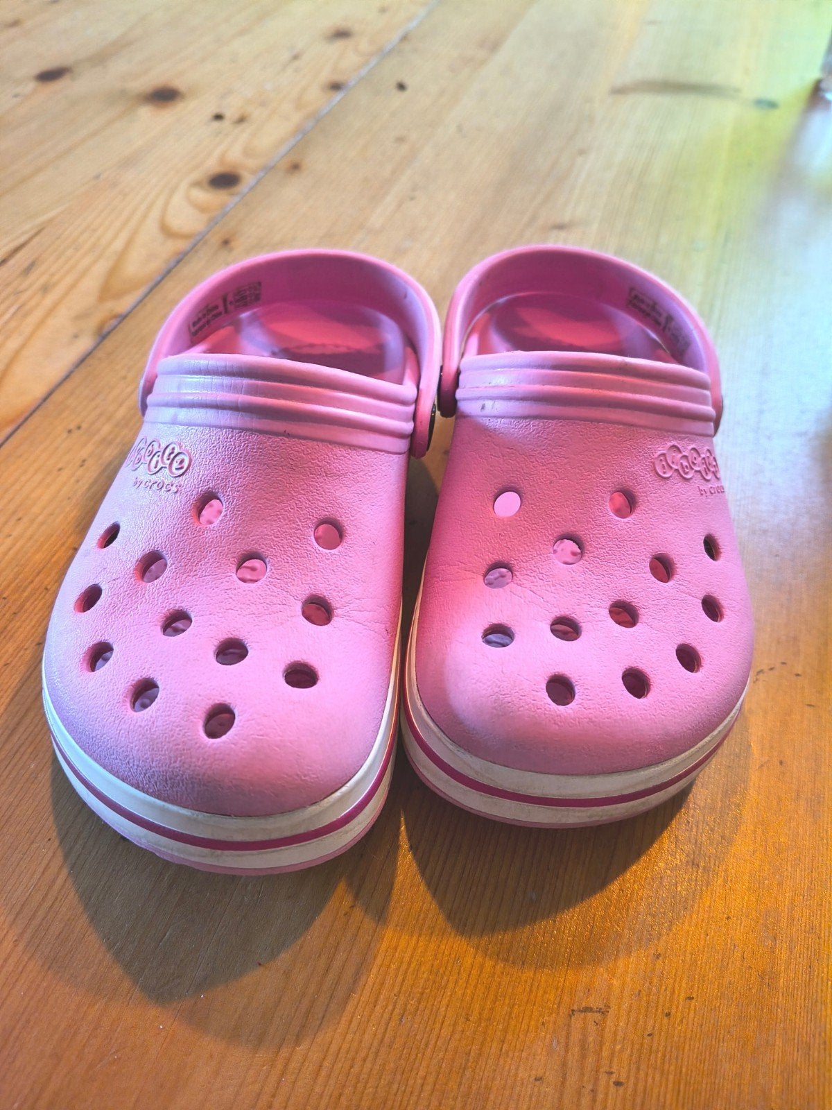 Roze Crocs maat C9 - Gebruikt maar nog prima!, Ophalen of Verzenden, Gebruikt, Crocs, Meisje