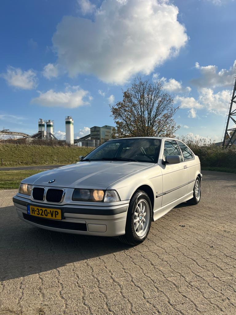 BMW 3-Serie 1.9 I 316 Compact 2000 Grijs, Auto's, 13 km/l, 1250 kg, Zwart, 4 cilinders