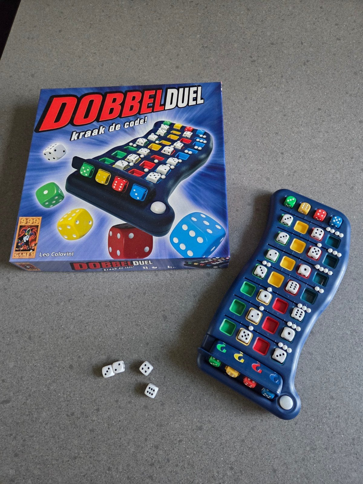 Dobbelduel spel (dobbel versie Mastermind), Een of twee spelers, Ophalen of Verzenden, Zo goed als nieuw, 999 Games